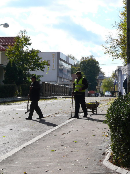 2.3 Trotuar asfaltat 8.jpg